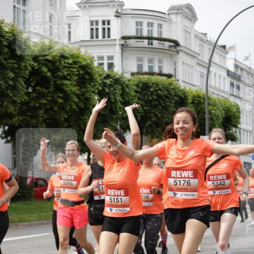 15.06.2025 - REWE Women's Run Jannik Wohlers http://msf.ph/oto/7958193 15.06.2025 09:44:19 Laufen 5565, 5176, 51, 5342, 250, 5151 meine-sportfotos.de