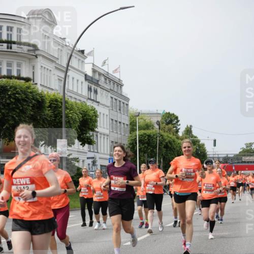 15.06.2025 - REWE Women's Run Jannik Wohlers http://msf.ph/oto/7958201 15.06.2025 09:44:20 Laufen 5342, 5169, 199, 5, 5360, 5275, 656, 5604 meine-sportfotos.de