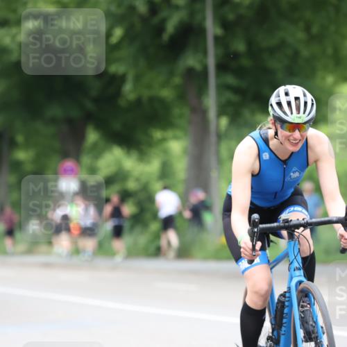 15.06.2025 - 7 Türme Triathlon Yannick Fuchs http://msf.ph/oto/7958205 15.06.2025 13:45:44 Radfahren 517, 529, 922, 1027, 1145 meine-sportfotos.de