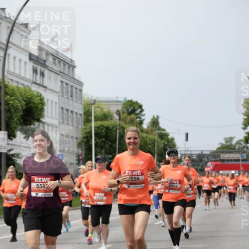 15.06.2025 - REWE Women's Run Jannik Wohlers http://msf.ph/oto/7958208 15.06.2025 09:44:20 Laufen 45169, 558, 5275, 656, 5604, 617 meine-sportfotos.de
