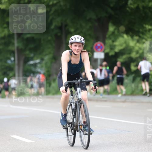 15.06.2025 - 7 Türme Triathlon Yannick Fuchs http://msf.ph/oto/7958210 15.06.2025 13:45:45 Radfahren 517, 529, 1027, 1145 meine-sportfotos.de