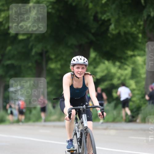 15.06.2025 - 7 Türme Triathlon Yannick Fuchs http://msf.ph/oto/7958216 15.06.2025 13:45:45 Radfahren 517, 529, 1027, 1145 meine-sportfotos.de