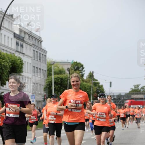 15.06.2025 - REWE Women's Run Jannik Wohlers http://msf.ph/oto/7958225 15.06.2025 09:44:20 Laufen 5501, 5275, 56, 5604 meine-sportfotos.de
