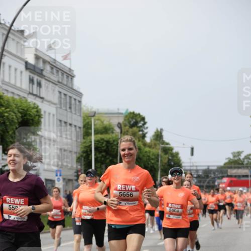 15.06.2025 - REWE Women's Run Jannik Wohlers http://msf.ph/oto/7958233 15.06.2025 09:44:20 Laufen 55, 527, 5656, 5604 meine-sportfotos.de