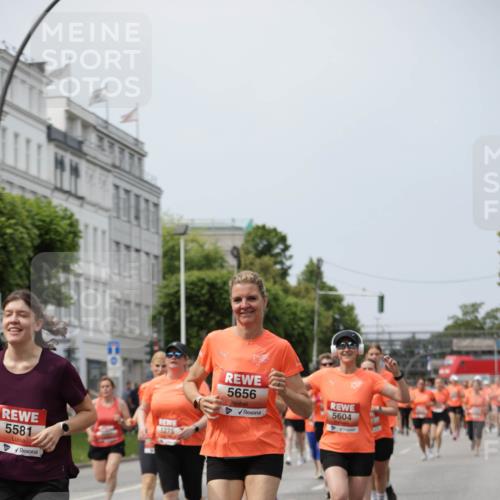 15.06.2025 - REWE Women's Run Jannik Wohlers http://msf.ph/oto/7958240 15.06.2025 09:44:21 Laufen 5581, 5275, 5656, 5604 meine-sportfotos.de