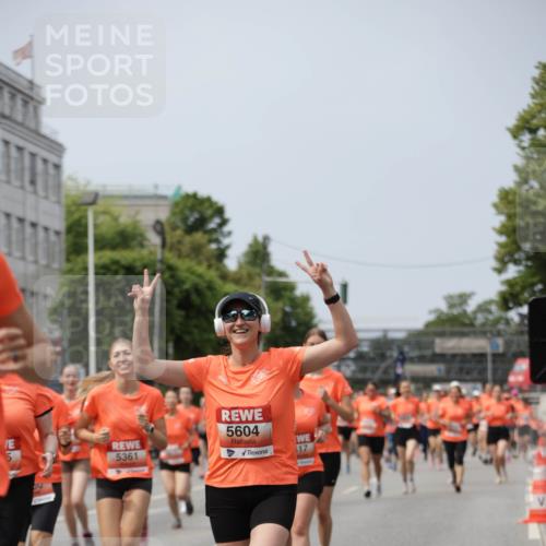 15.06.2025 - REWE Women's Run Jannik Wohlers http://msf.ph/oto/7958317 15.06.2025 09:44:22 Laufen 5604, 5, 5361, 117 meine-sportfotos.de