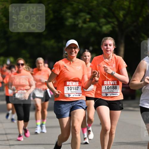15.06.2025 - REWE Women's Run Dr. Thomas Lammeyer http://msf.ph/oto/7958352 15.06.2025 09:48:18 Laufen 10187, 10188 meine-sportfotos.de
