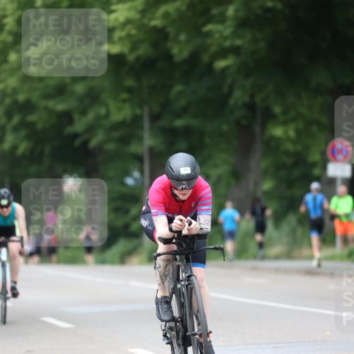 15.06.2025 - 7 Türme Triathlon Yannick Fuchs http://msf.ph/oto/7958365 15.06.2025 13:46:11 Radfahren 721, 997, 1129 meine-sportfotos.de