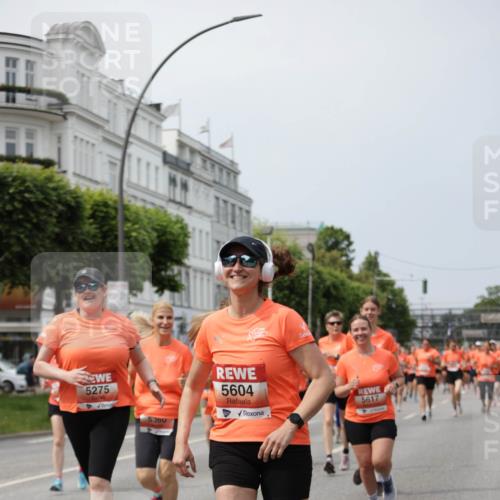 15.06.2025 - REWE Women's Run Jannik Wohlers http://msf.ph/oto/7958386 15.06.2025 09:44:23 Laufen 5275, 5360, 5604, 5617 meine-sportfotos.de