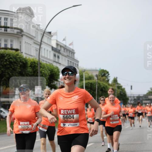 15.06.2025 - REWE Women's Run Jannik Wohlers http://msf.ph/oto/7958398 15.06.2025 09:44:23 Laufen 5275, 5360, 5604, 5617 meine-sportfotos.de