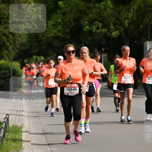 15.06.2025 - REWE Women's Run Dr. Thomas Lammeyer http://msf.ph/oto/7958410 15.06.2025 09:48:21 Laufen 10646, 10330 meine-sportfotos.de