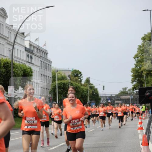 15.06.2025 - REWE Women's Run Jannik Wohlers http://msf.ph/oto/7958426 15.06.2025 09:44:24 Laufen 5361, 12, 5672, 5617 meine-sportfotos.de