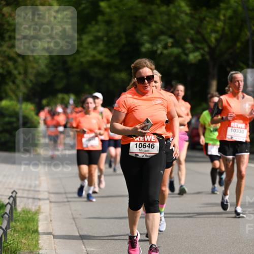 15.06.2025 - REWE Women's Run Dr. Thomas Lammeyer http://msf.ph/oto/7958434 15.06.2025 09:48:22 Laufen 10646, 10330 meine-sportfotos.de