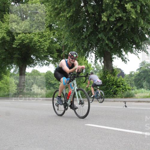 15.06.2025 - 7 Türme Triathlon Yannick Fuchs http://msf.ph/oto/7958467 15.06.2025 11:11:39 Radfahren  meine-sportfotos.de