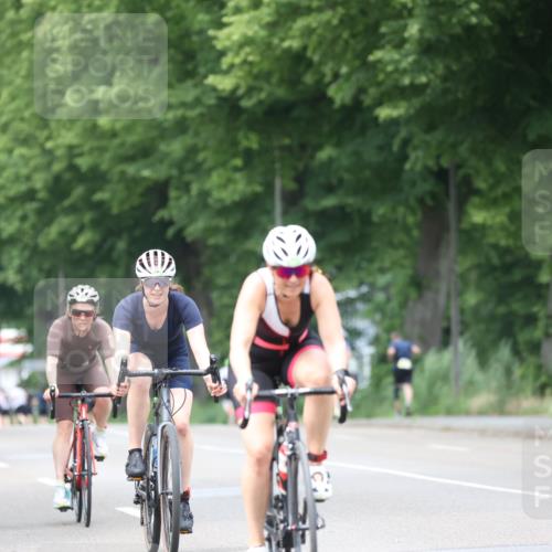 15.06.2025 - 7 Türme Triathlon Yannick Fuchs http://msf.ph/oto/7958492 15.06.2025 13:46:21 Radfahren 790, 906, 1042, 1126 meine-sportfotos.de