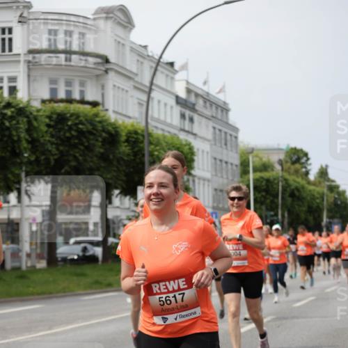 15.06.2025 - REWE Women's Run Jannik Wohlers http://msf.ph/oto/7958504 15.06.2025 09:44:25 Laufen 11, 5617, 004 meine-sportfotos.de