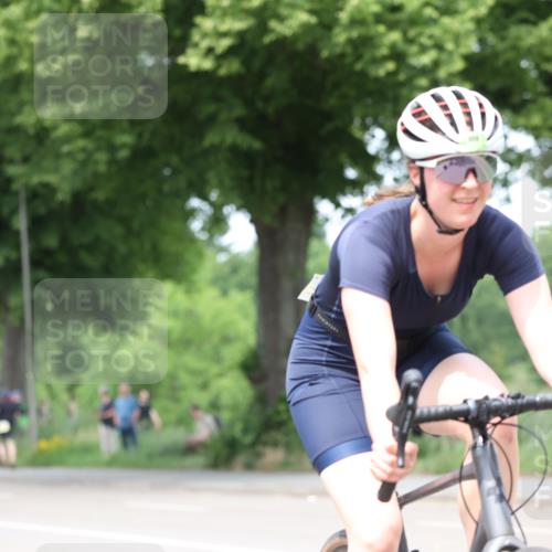 15.06.2025 - 7 Türme Triathlon Yannick Fuchs http://msf.ph/oto/7958518 15.06.2025 13:46:22 Radfahren 790, 906, 1042, 1126, 1161 meine-sportfotos.de