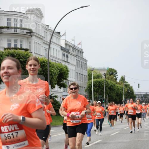 15.06.2025 - REWE Women's Run Jannik Wohlers http://msf.ph/oto/7958519 15.06.2025 09:44:26 Laufen 5617, 004, 5673 meine-sportfotos.de