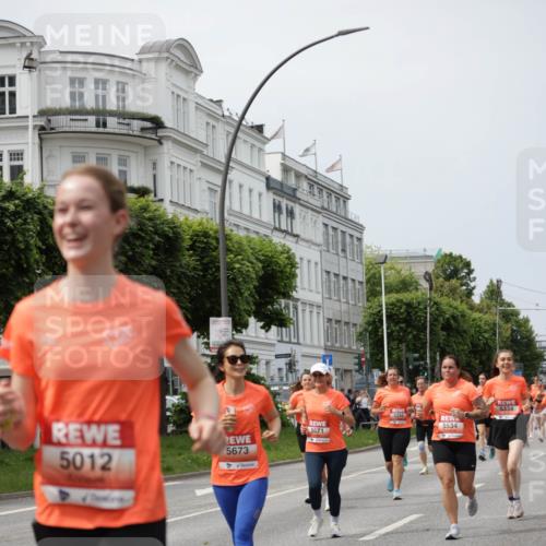 15.06.2025 - REWE Women's Run Jannik Wohlers http://msf.ph/oto/7958622 15.06.2025 09:44:28 Laufen 5012, 5673, 5534 meine-sportfotos.de