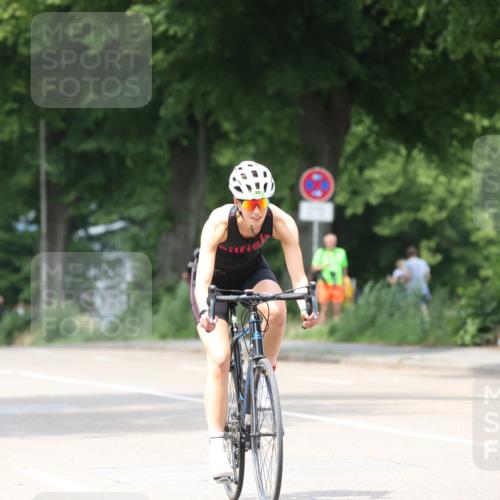 15.06.2025 - 7 Türme Triathlon Yannick Fuchs http://msf.ph/oto/7958632 15.06.2025 13:46:32 Radfahren 453, 813, 1161 meine-sportfotos.de