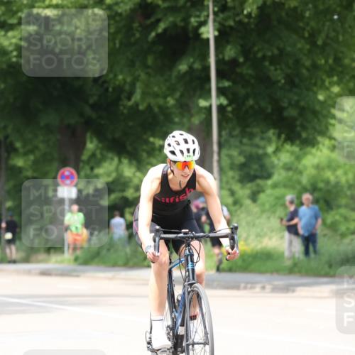15.06.2025 - 7 Türme Triathlon Yannick Fuchs http://msf.ph/oto/7958644 15.06.2025 13:46:32 Radfahren 453, 813, 1161 meine-sportfotos.de