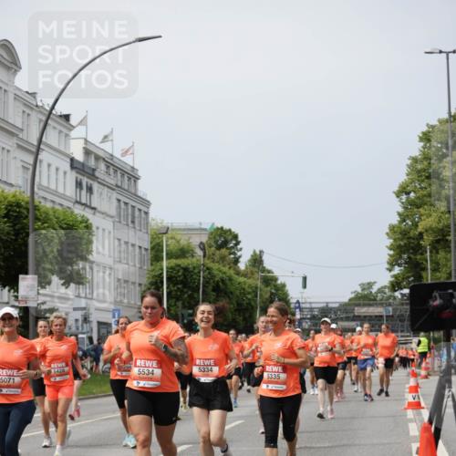 15.06.2025 - REWE Women's Run Jannik Wohlers http://msf.ph/oto/7958667 15.06.2025 09:44:29 Laufen 5071, 294, 5428, 5534, 5334, 5335 meine-sportfotos.de