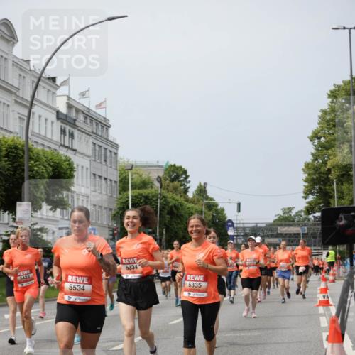 15.06.2025 - REWE Women's Run Jannik Wohlers http://msf.ph/oto/7958705 15.06.2025 09:44:30 Laufen 5428, 5534, 5334, 5335, 5267 meine-sportfotos.de