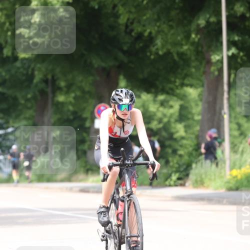 15.06.2025 - 7 Türme Triathlon Yannick Fuchs http://msf.ph/oto/7958707 15.06.2025 13:46:35 Radfahren 243, 381, 813 meine-sportfotos.de