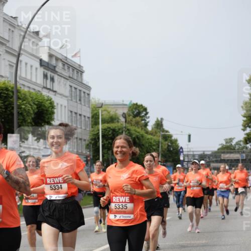 15.06.2025 - REWE Women's Run Jannik Wohlers http://msf.ph/oto/7958722 15.06.2025 09:44:31 Laufen 5334, 5335 meine-sportfotos.de