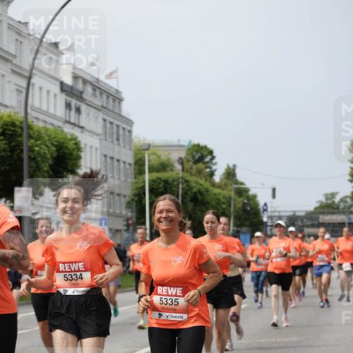 15.06.2025 - REWE Women's Run Jannik Wohlers http://msf.ph/oto/7958733 15.06.2025 09:44:31 Laufen 5334, 5335 meine-sportfotos.de