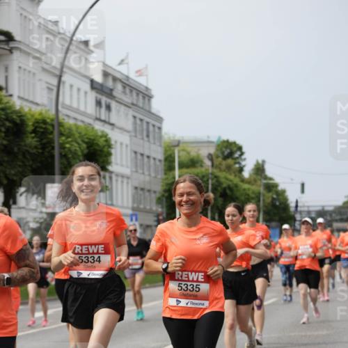 15.06.2025 - REWE Women's Run Jannik Wohlers http://msf.ph/oto/7958745 15.06.2025 09:44:31 Laufen 5334, 5335 meine-sportfotos.de