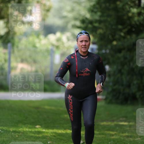 15.06.2025 - 7 Türme Triathlon Michael Strokosch http://msf.ph/oto/7958754 15.06.2025 12:41:08 Schwimmen 462, 487 meine-sportfotos.de