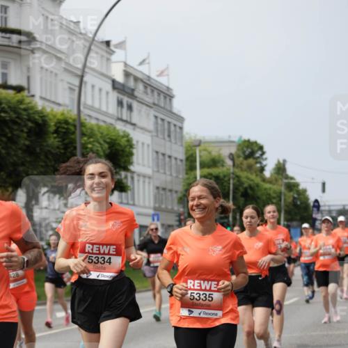 15.06.2025 - REWE Women's Run Jannik Wohlers http://msf.ph/oto/7958757 15.06.2025 09:44:31 Laufen 428, 5334, 5335 meine-sportfotos.de