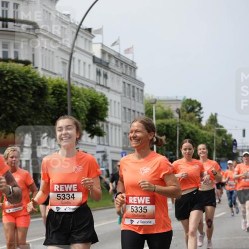 15.06.2025 - REWE Women's Run Jannik Wohlers http://msf.ph/oto/7958762 15.06.2025 09:44:31 Laufen 5334, 5335 meine-sportfotos.de