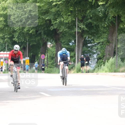 15.06.2025 - 7 Türme Triathlon Yannick Fuchs http://msf.ph/oto/7958768 15.06.2025 13:46:39 Radfahren 243, 381, 813 meine-sportfotos.de
