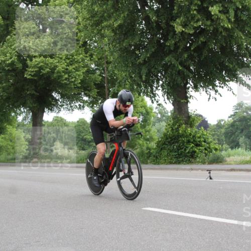 15.06.2025 - 7 Türme Triathlon Yannick Fuchs http://msf.ph/oto/7958792 15.06.2025 11:16:04 Radfahren  meine-sportfotos.de