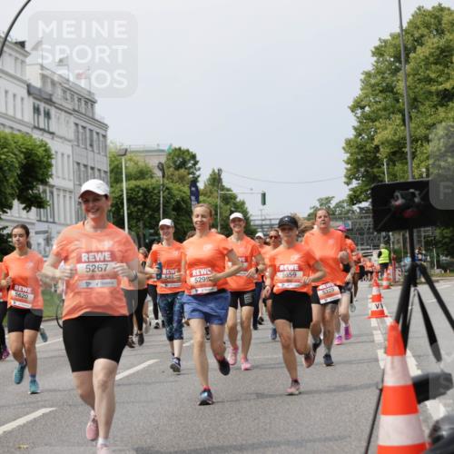 15.06.2025 - REWE Women's Run Jannik Wohlers http://msf.ph/oto/7958807 15.06.2025 09:44:36 Laufen 5138, 5620, 5267, 5299, 545, 5659, 5329 meine-sportfotos.de