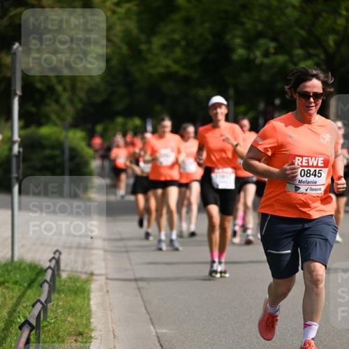 15.06.2025 - REWE Women's Run Dr. Thomas Lammeyer http://msf.ph/oto/7958810 15.06.2025 09:48:36 Laufen 0845 meine-sportfotos.de