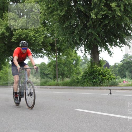15.06.2025 - 7 Türme Triathlon Yannick Fuchs http://msf.ph/oto/7958812 15.06.2025 11:16:41 Radfahren  meine-sportfotos.de