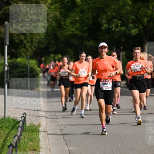 15.06.2025 - REWE Women's Run Dr. Thomas Lammeyer http://msf.ph/oto/7958824 15.06.2025 09:48:37 Laufen 10857, 10346 meine-sportfotos.de