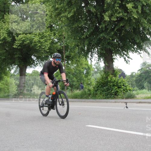 15.06.2025 - 7 Türme Triathlon Yannick Fuchs http://msf.ph/oto/7958850 15.06.2025 11:16:53 Radfahren  meine-sportfotos.de