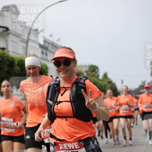 15.06.2025 - REWE Women's Run Jannik Wohlers http://msf.ph/oto/7958894 15.06.2025 09:44:41 Laufen 5412, 50, 5177 meine-sportfotos.de