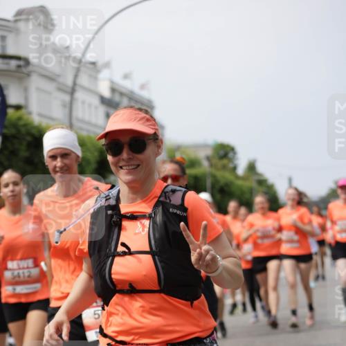 15.06.2025 - REWE Women's Run Jannik Wohlers http://msf.ph/oto/7958902 15.06.2025 09:44:41 Laufen 5412, 5177 meine-sportfotos.de