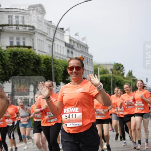 15.06.2025 - REWE Women's Run Jannik Wohlers http://msf.ph/oto/7958941 15.06.2025 09:44:41 Laufen 5370, 542, 5411, 5641, 5206, 529 meine-sportfotos.de