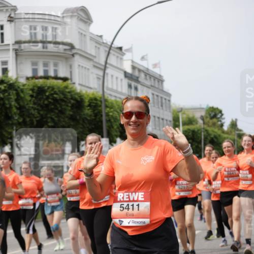 15.06.2025 - REWE Women's Run Jannik Wohlers http://msf.ph/oto/7958947 15.06.2025 09:44:41 Laufen 5370, 5411, 5641, 5206, 5297 meine-sportfotos.de