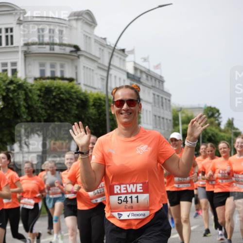 15.06.2025 - REWE Women's Run Jannik Wohlers http://msf.ph/oto/7958957 15.06.2025 09:44:42 Laufen 5427, 5411, 56, 5297, 5206 meine-sportfotos.de