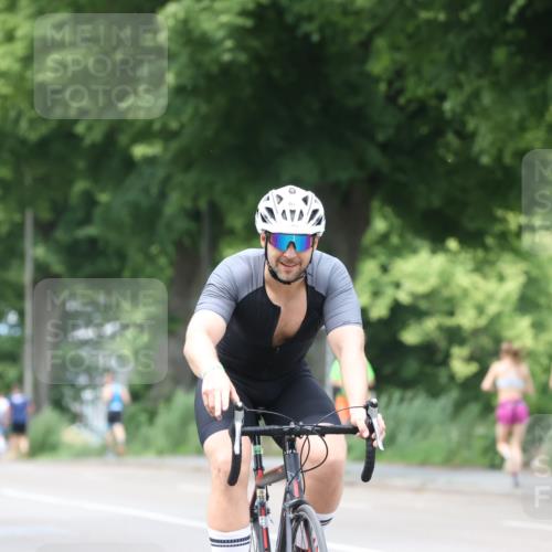 15.06.2025 - 7 Türme Triathlon Yannick Fuchs http://msf.ph/oto/7959003 15.06.2025 13:47:01 Radfahren 474, 929 meine-sportfotos.de
