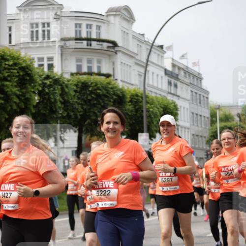 15.06.2025 - REWE Women's Run Jannik Wohlers http://msf.ph/oto/7959009 15.06.2025 09:44:43 Laufen 5427, 5222, 54, 5297, 564 meine-sportfotos.de