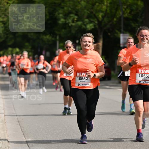 15.06.2025 - REWE Women's Run Dr. Thomas Lammeyer http://msf.ph/oto/7959091 15.06.2025 09:48:45 Laufen 10552, 10553 meine-sportfotos.de