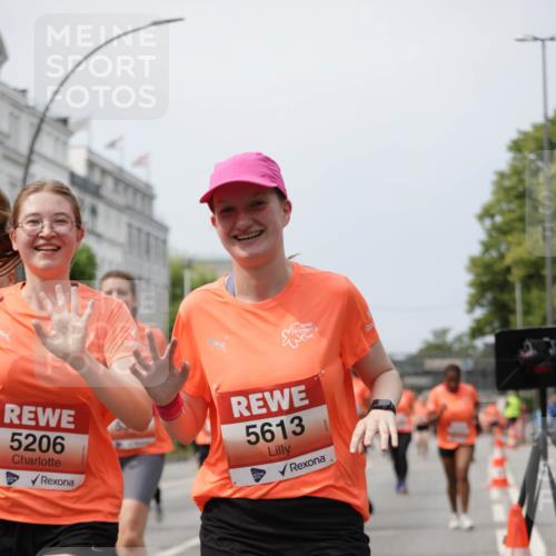 15.06.2025 - REWE Women's Run Jannik Wohlers http://msf.ph/oto/7959096 15.06.2025 09:44:44 Laufen 5206, 5613 meine-sportfotos.de